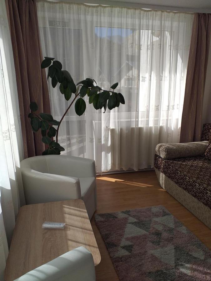 Hotel Miraj à Azuga Extérieur photo